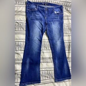 Aria bootcut jeans